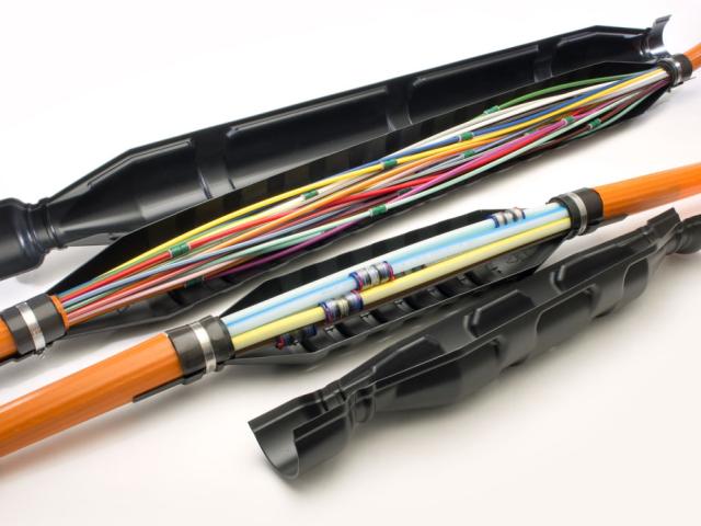 Elitex‑Verlegeschale zur sicheren Verbindung von Mikrorohren im Erdreich