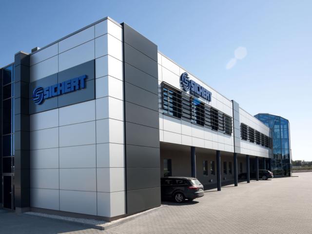 Außenansicht des Firmengebäudes Sichert