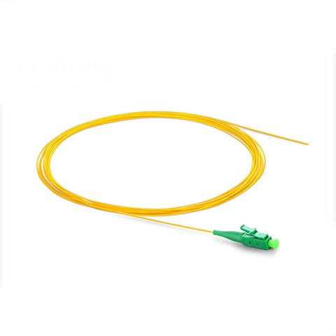 Pigtail LC/APC G652.D Semitight LSZH 9/125µm 2M Grade B Gelb fasern und gelbe Tube Stripping-Länge min. 1 Meter